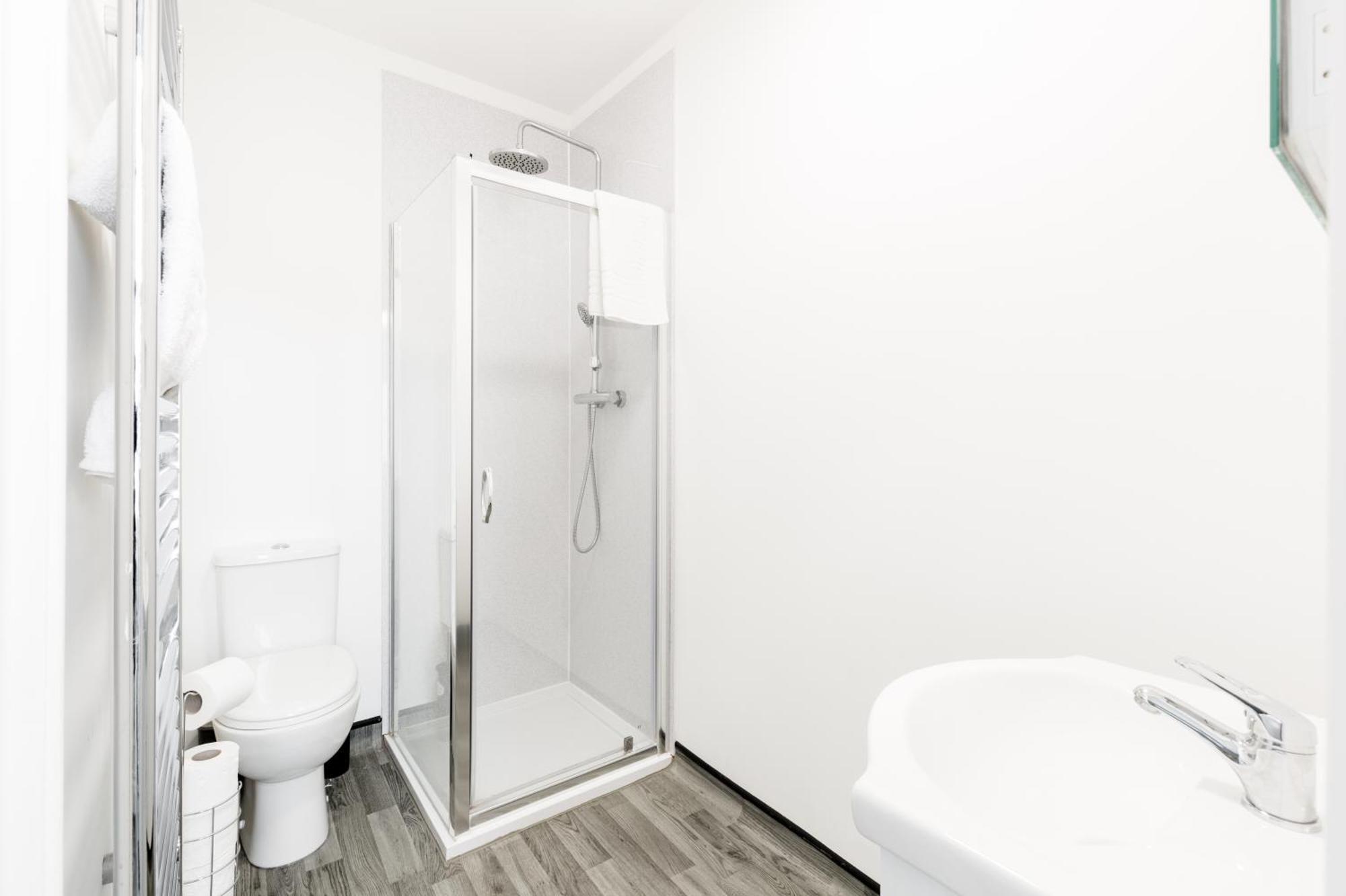 Marvel Apartments レミントンスパー 部屋 写真