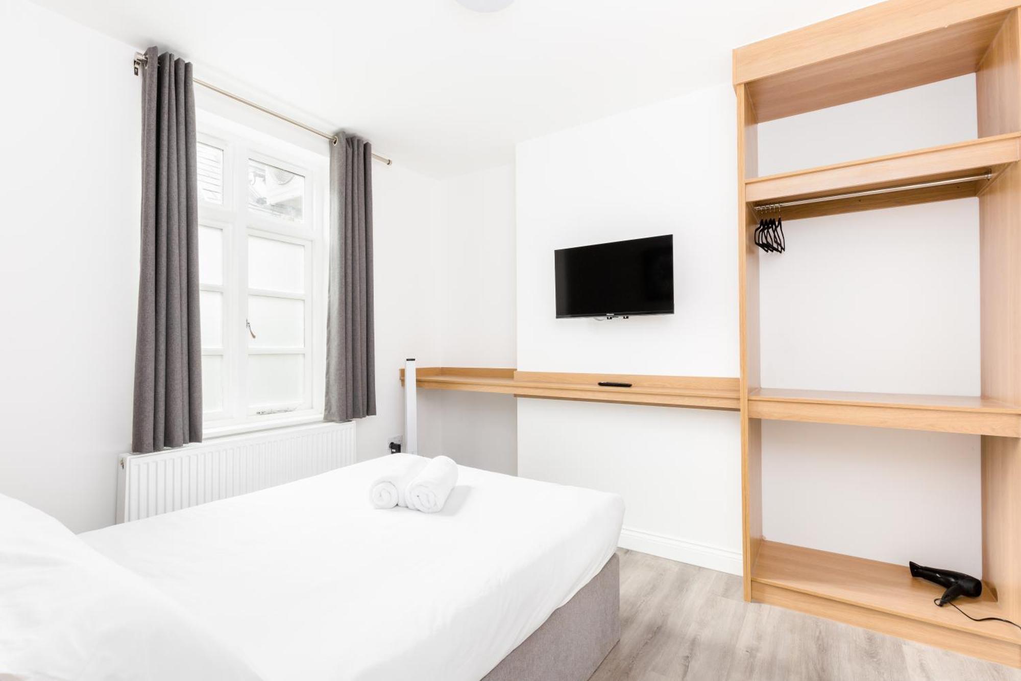 Marvel Apartments レミントンスパー 部屋 写真