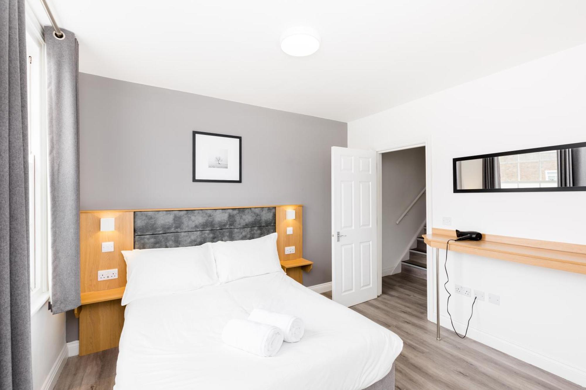 Marvel Apartments レミントンスパー 部屋 写真