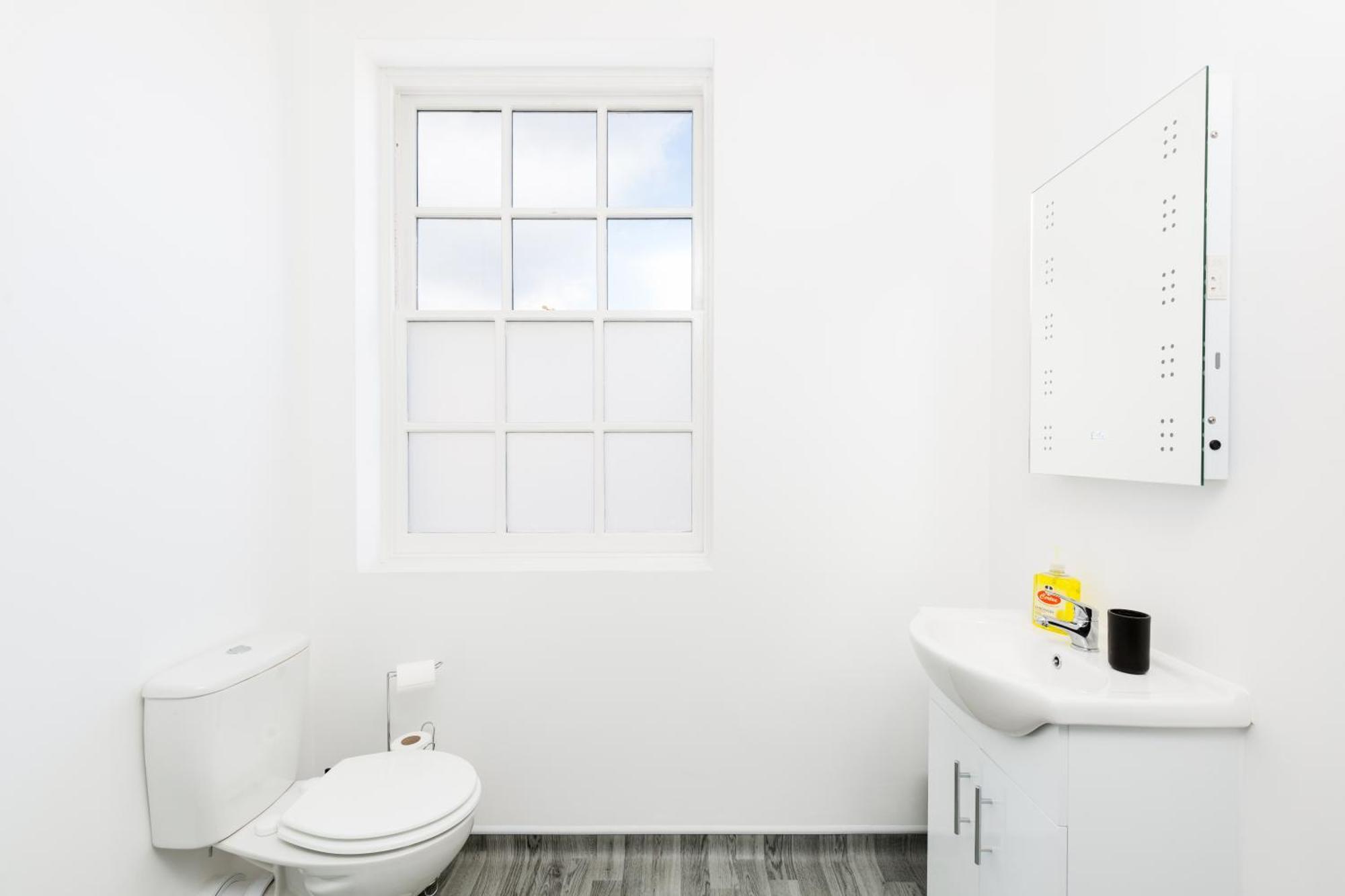 Marvel Apartments レミントンスパー 部屋 写真