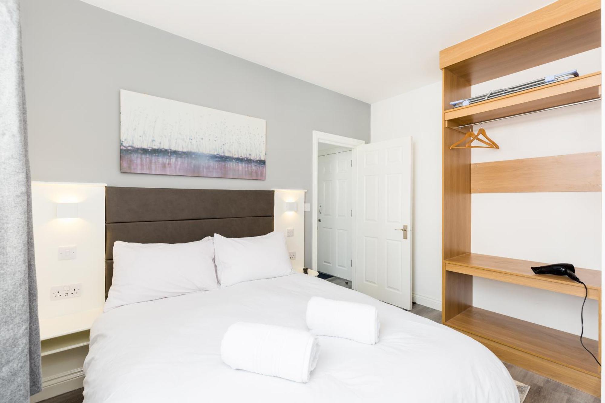 Marvel Apartments レミントンスパー 部屋 写真
